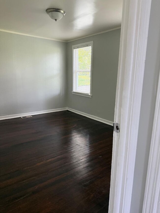 Building Photo - Welcoming 2-bed, 2-bath Home Ready for Move-In