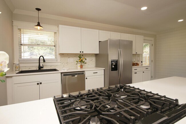 Foto del edificio - 15 Maples St NW