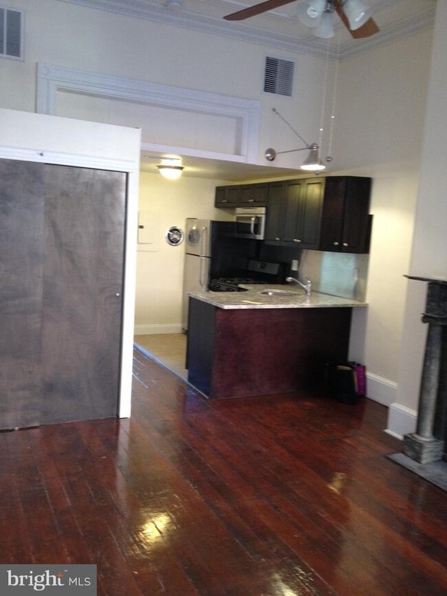 Building Photo - 1212 Spruce St