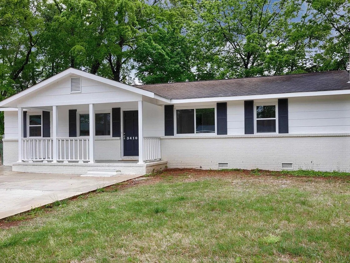 Primary Photo - 3410 Freda Ln NW