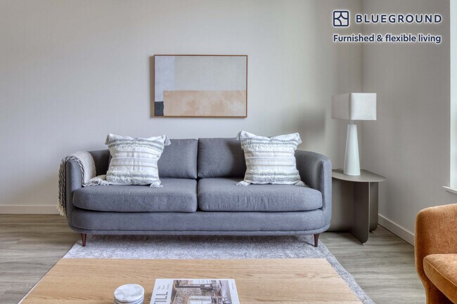 Foto del edificio - 210 8th Ave N