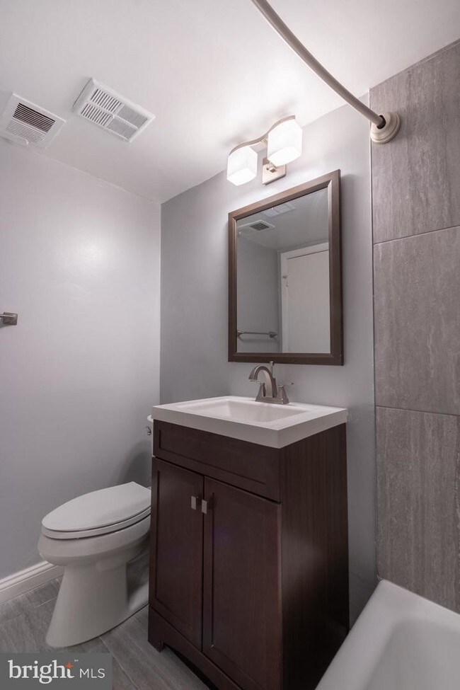 3809 Swann Rd Unit 102, Hillcrest Heights, MD 20746 Room for Rent in