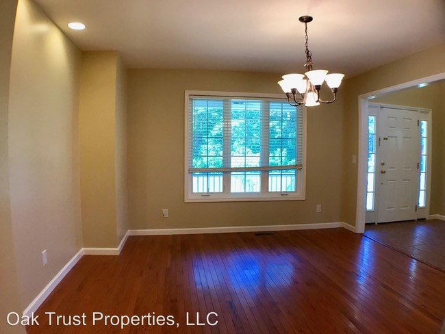 Building Photo - 4 br, 2.5 bath House - 1735 Pimlico Blvd.