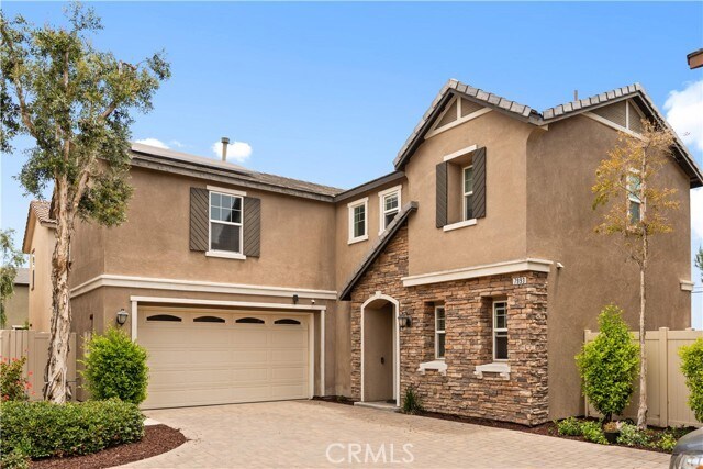 Foto principal - 7993 Southpoint St