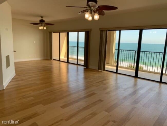 Building Photo - 4 br, 3 bath Condo - 995 N Highway A1A