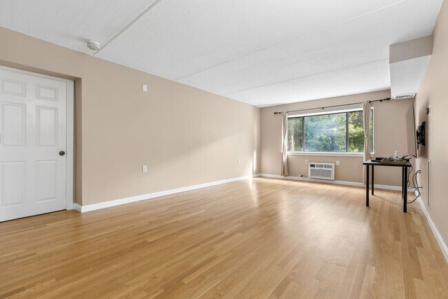 Foto del edificio - 4975 Washington St