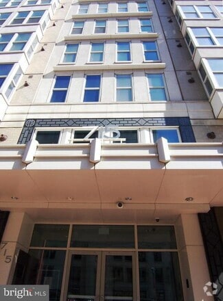 Building Photo - 715 6th St NW