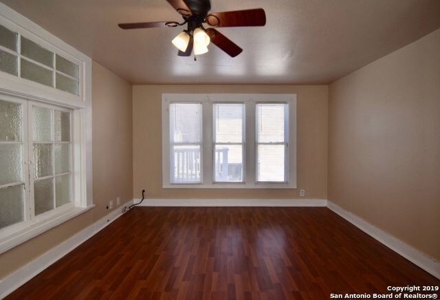 Building Photo - 622 RUSSELL PL