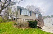 Primary Photo - 35 Tiverton Pkwy