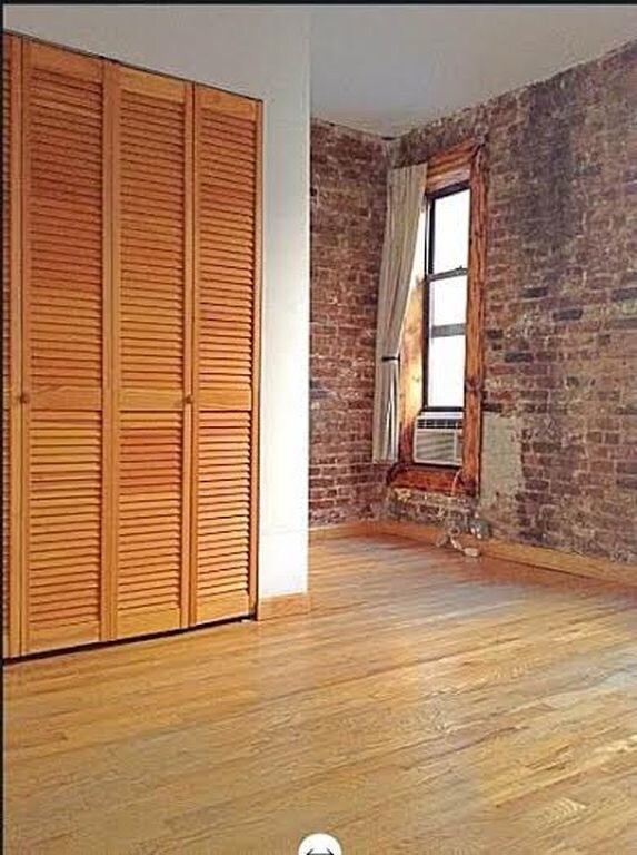 Primary Photo - 207 E 6th St