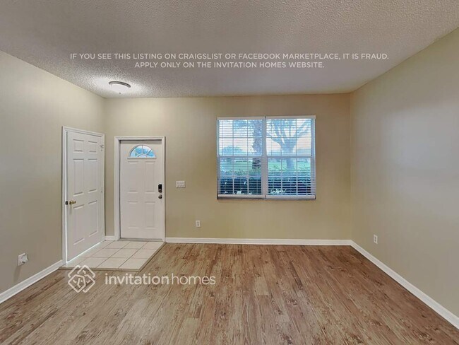 Foto del edificio - 345 Oak Springs Dr