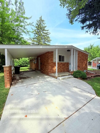 Building Photo - 23215 Berkley St