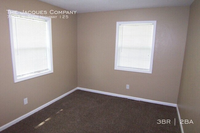 Building Photo - 7503 MO-125