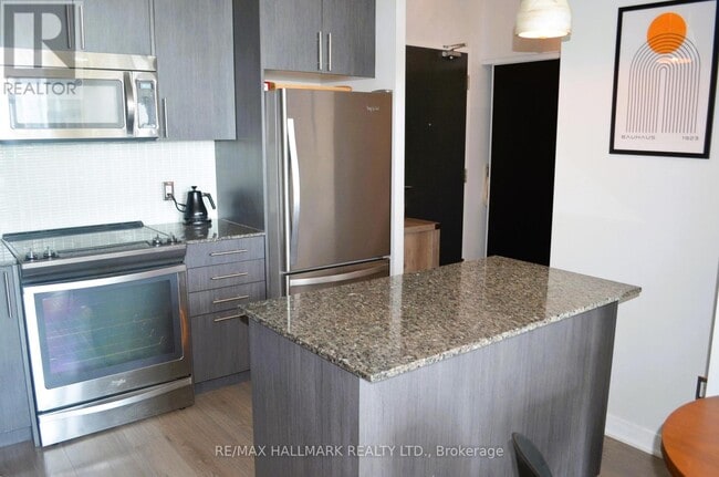 Photo du bâtiment - 85-1785 Duke St W