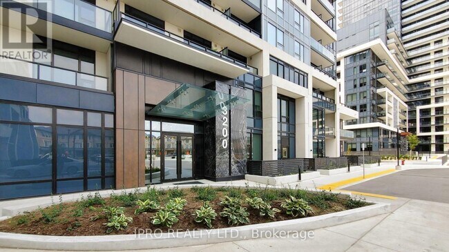 Building Photo - 3200-3200 William Coltson Ave