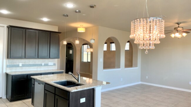 Foto del edificio - 3935 Woodbridge Way