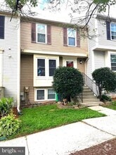 Building Photo - 11231 Westport Dr