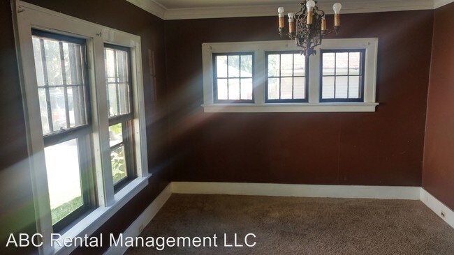 Building Photo - 1329 Grand Ave