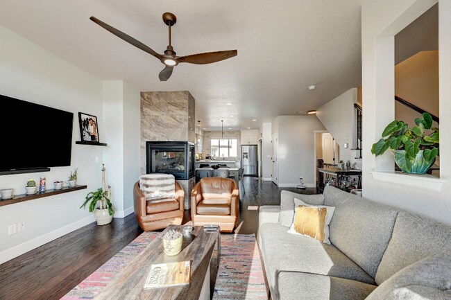 Foto del edificio - 15515 W Washburn Ave