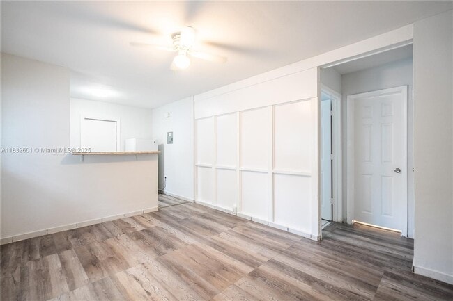 Building Photo - 260 Navarre Ave