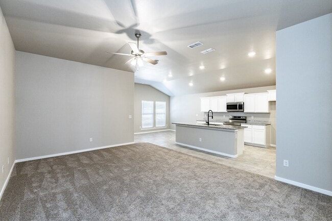 Building Photo - 3 Bedroom Home in Cooper