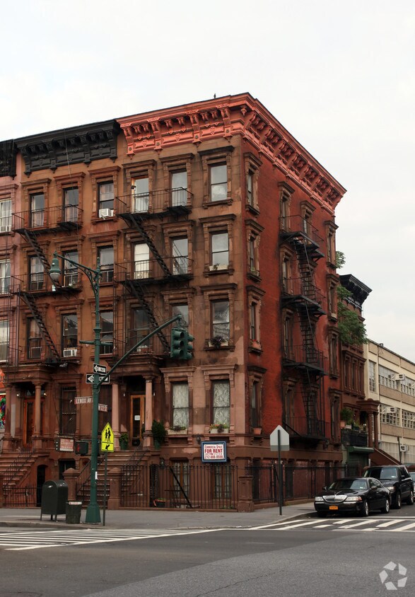 Primary Photo - 239 Lenox Ave