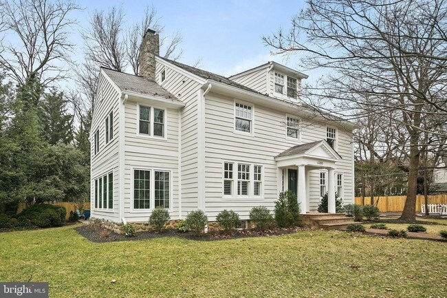 Building Photo - 6300 Brookville Rd
