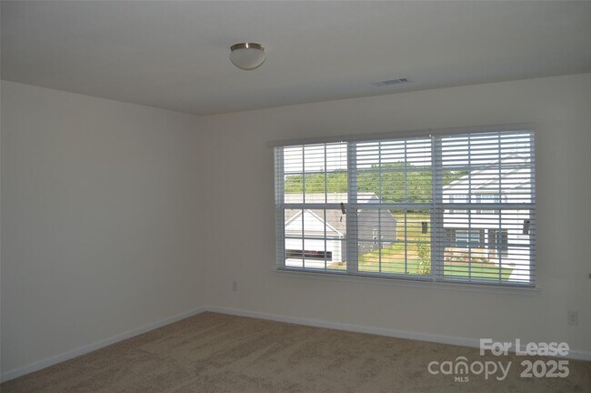 Foto del edificio - 117 Quail Springs Rd