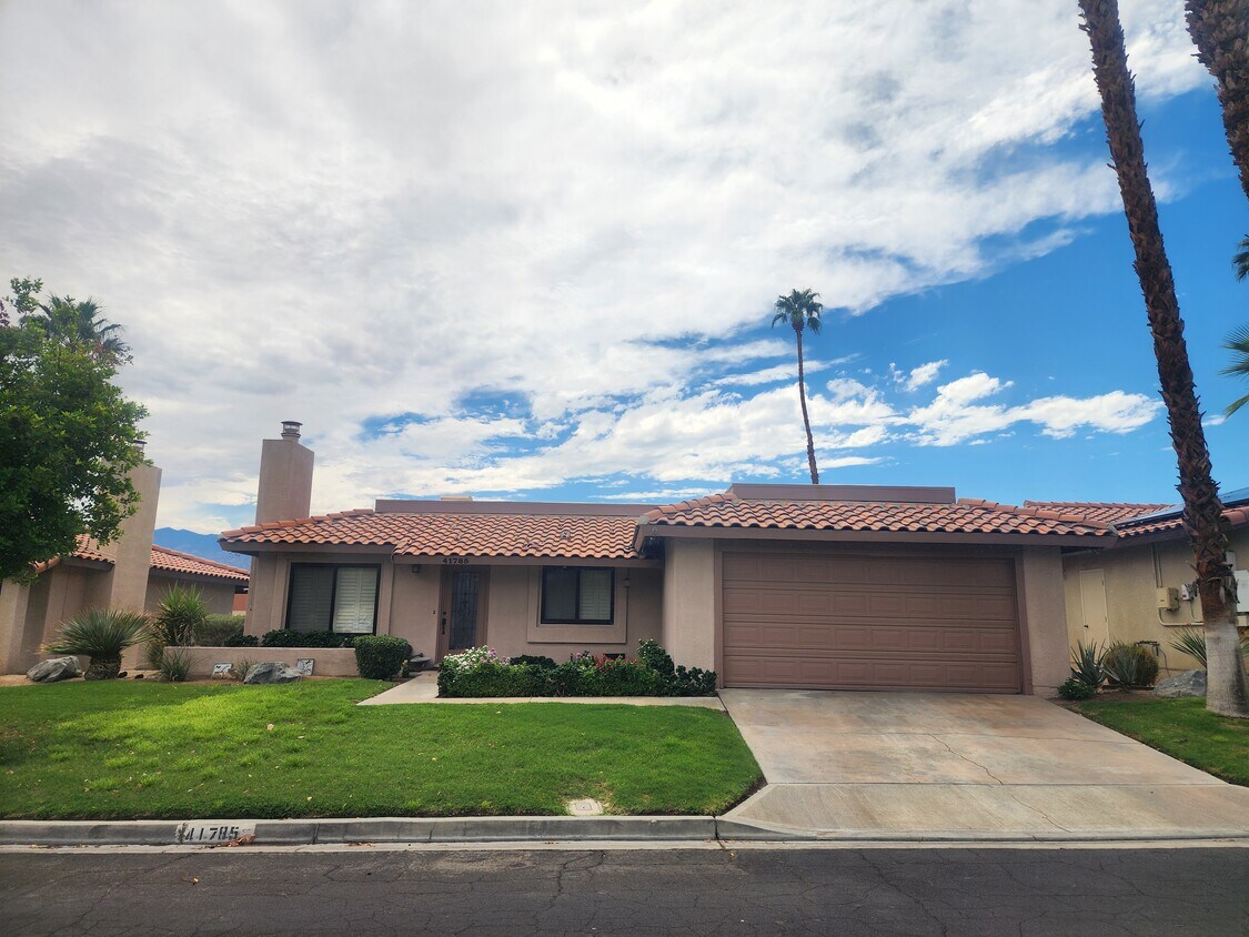 Front Home - 41785 Largo