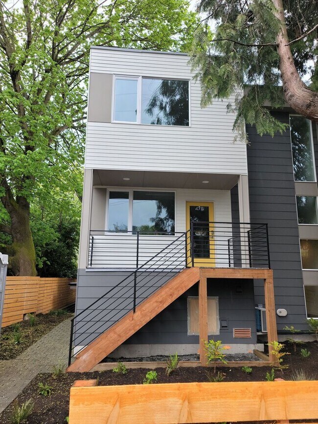 Foto del edificio - SEA 4709 8th Ave NE