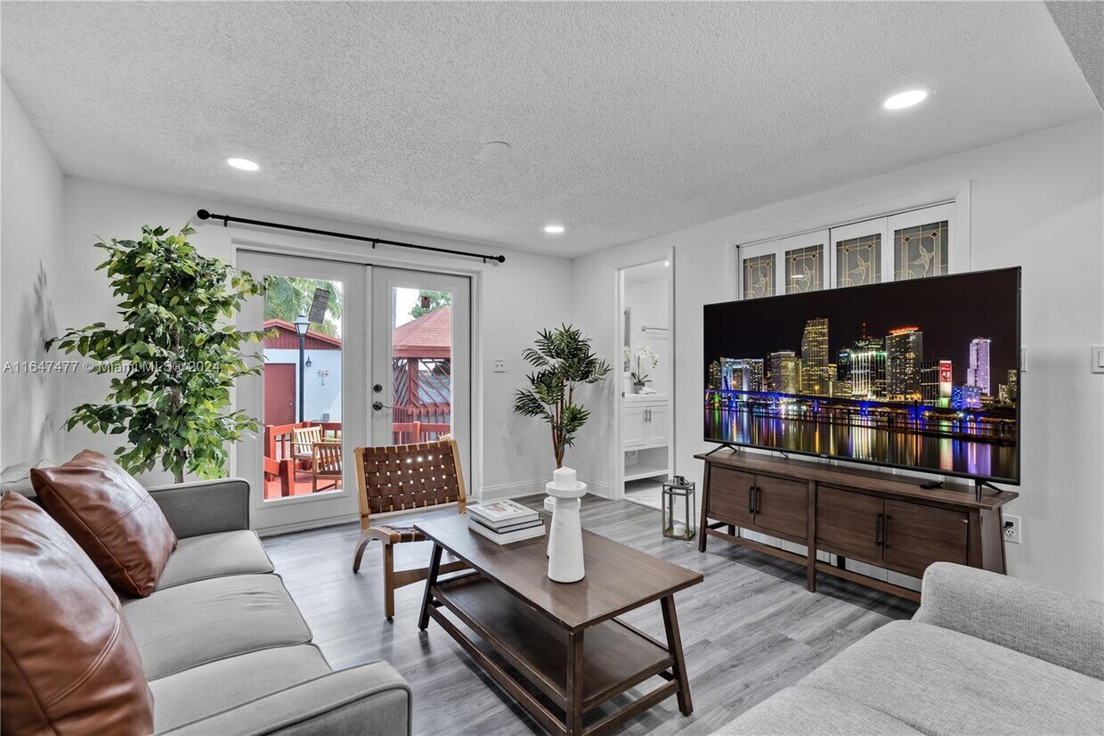 Foto principal - 1841 SW 29th Ave