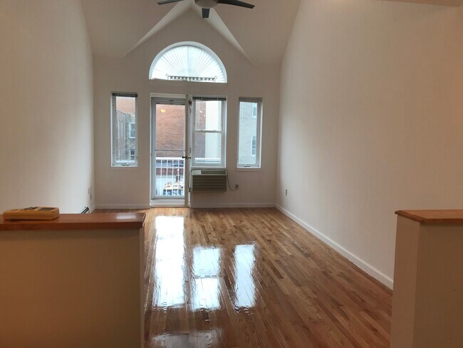 Building Photo - 3114 43rd St