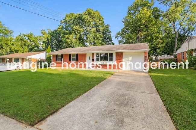 Foto del edificio - 3 bedroom, 1.5 brick home in Springdale