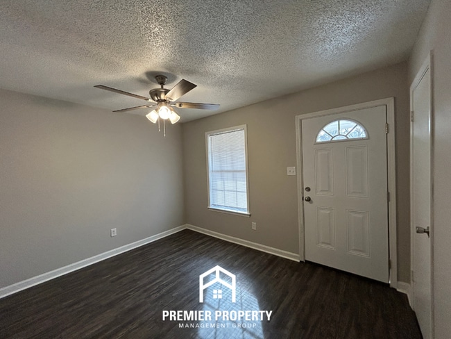 Foto del edificio - Newly Renovated 3BR/2BA Southaven Home with Hardwood Floors & Fenced Yard