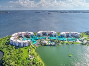 Building Photo - 5750 NE Island Cove Way