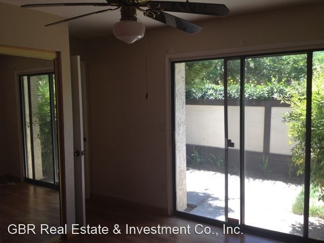 Building Photo - 3 br, 2.5 bath House - 244 Wales Drive