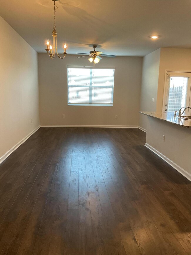 Foto del edificio - 4317 Newland St