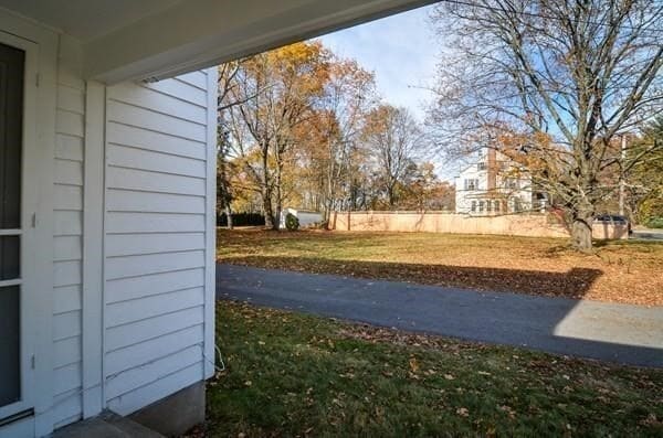 Building Photo - 77 W Central St