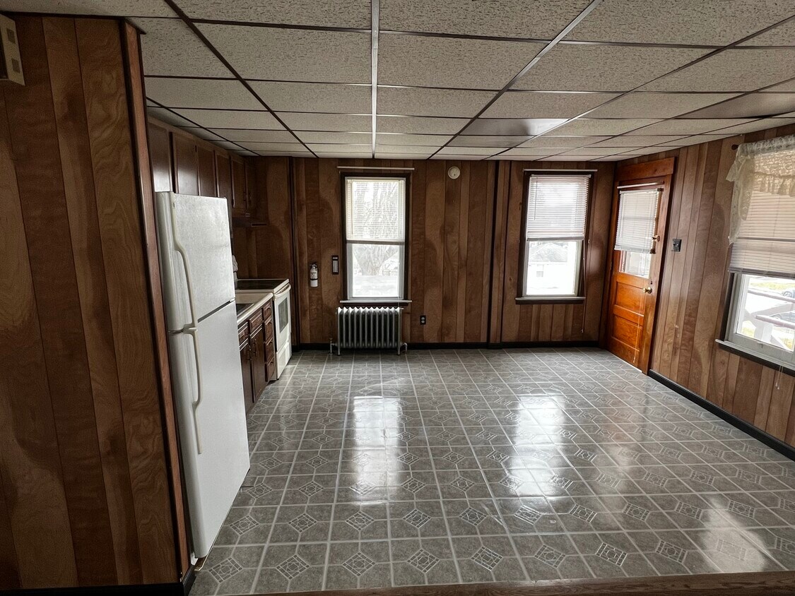 105 S 10th St, Lehighton, PA 18235 House Rental in Lehighton, PA