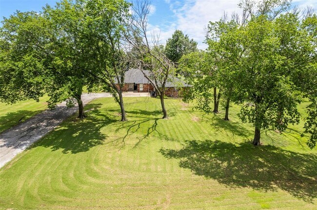 Foto del edificio - 57 Serenada Ln