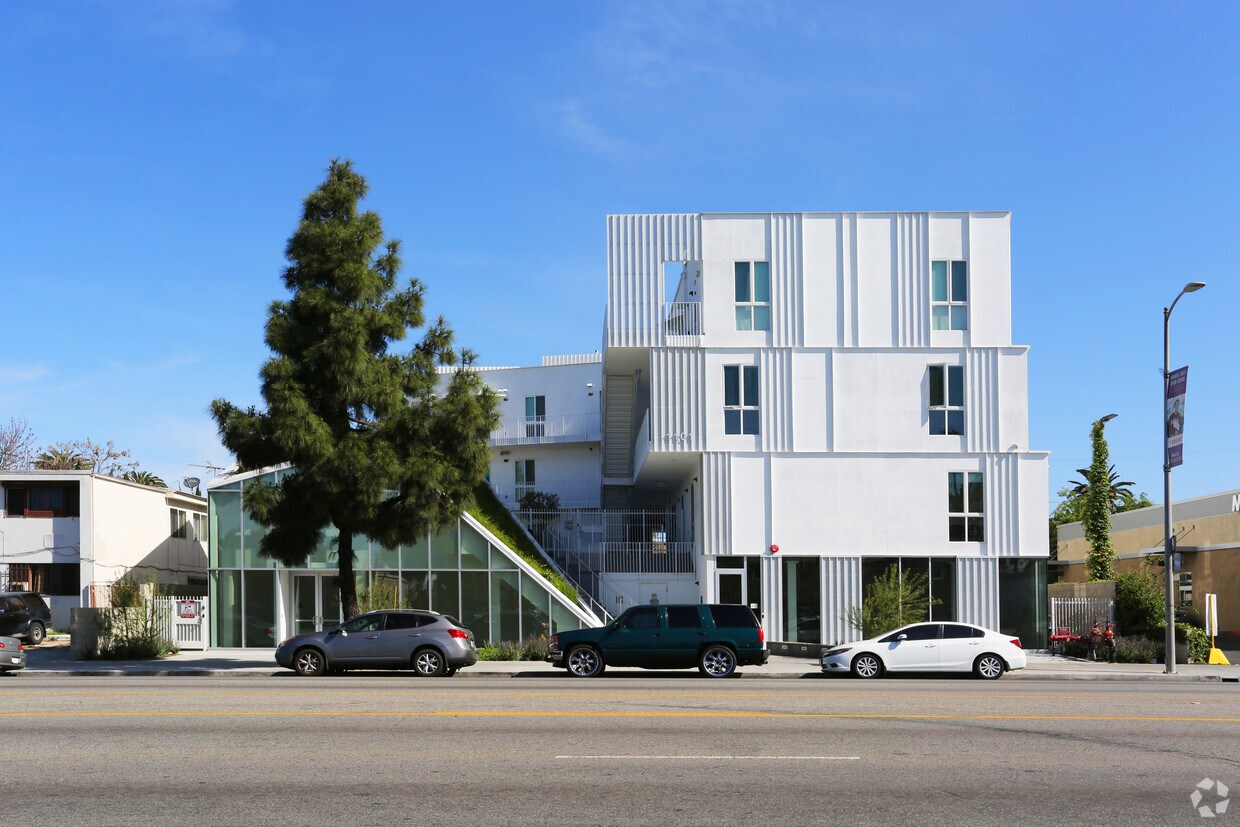 Building Photo - King 1101