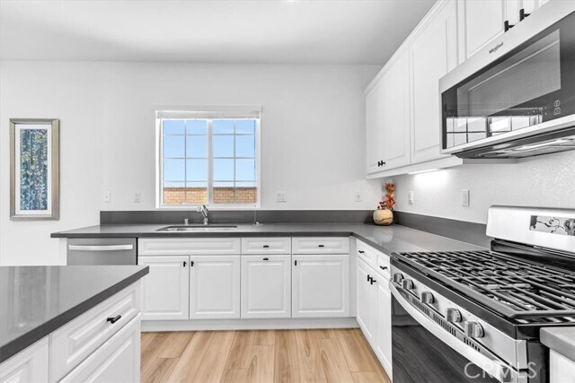 Foto del edificio - 28300 Abbey Ln