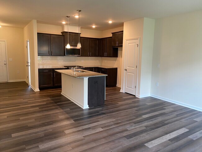 Building Photo - 20 Whitesell Way