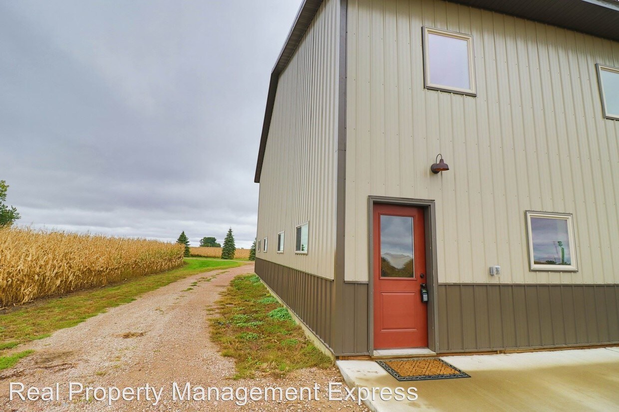 Foto principal - 27648 476th Ave