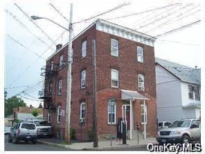 Primary Photo - 8 Franklin Ave