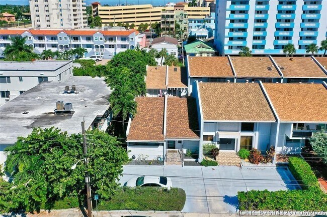 Foto del edificio - 321 Jackson St
