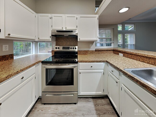 Foto del edificio - 9929 Elsenham Ln