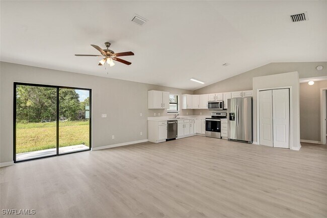 Building Photo - 3206 53rd St W