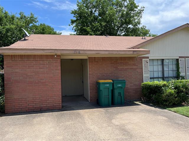 Building Photo - 718 Hillcrest Ct