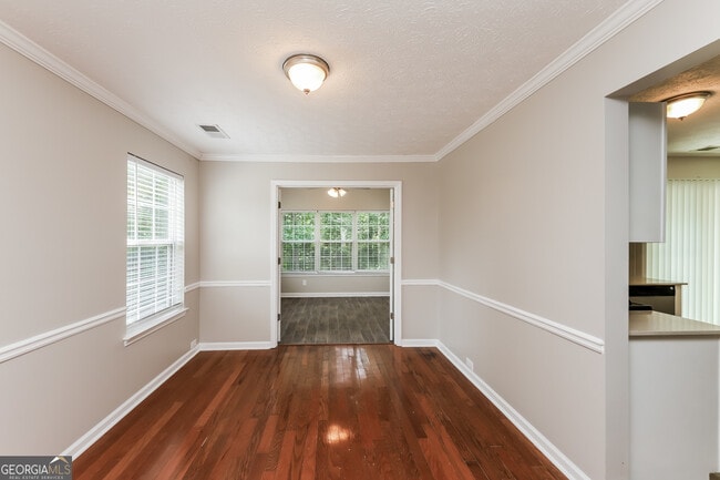 Foto del edificio - 9945 Rivercliff Ln